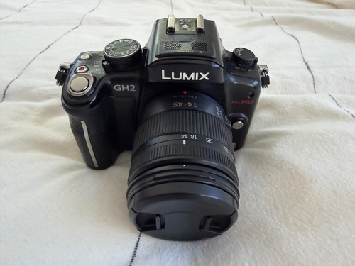 Panasonic lumix dmc gh2 m43 - panasonic,