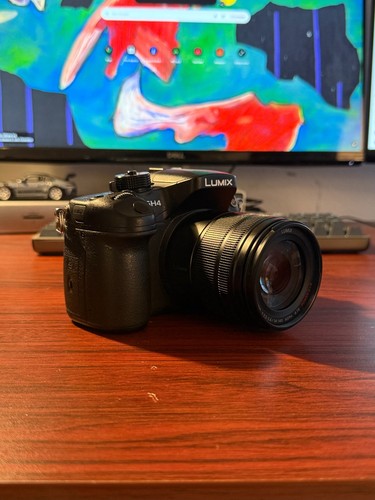 Lumix gh4 with lens extra - gh4,